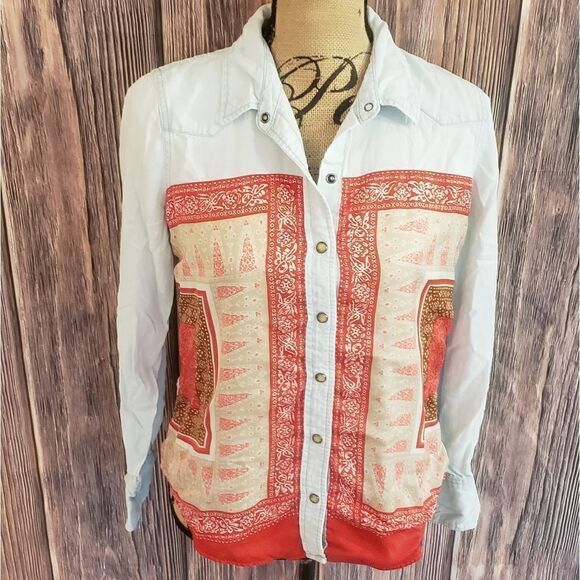 Lucky Brand Snap Button Top - Picture 12 of 12